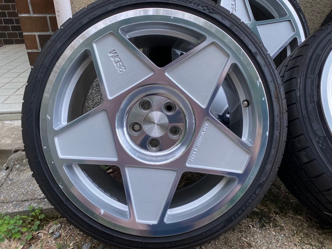 美品 3SDM 0.05 18インチ タイヤホイールセット