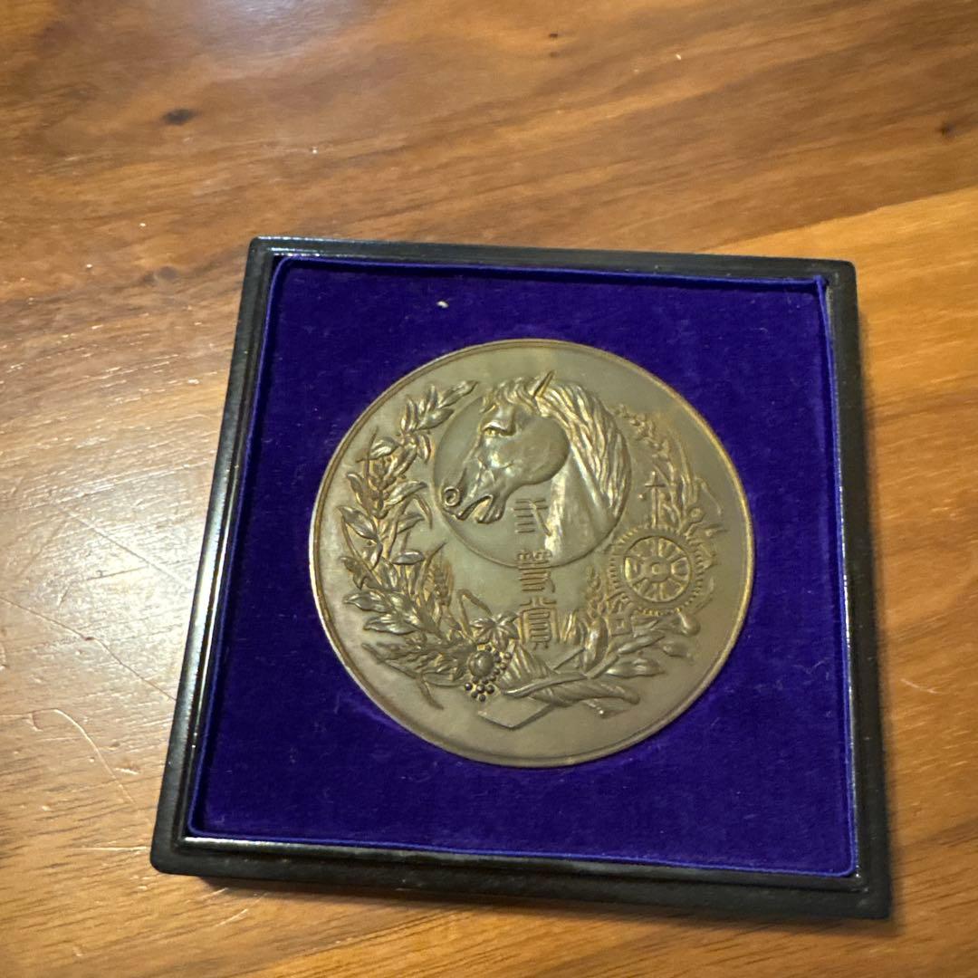 馬のデザイン 記念メダル