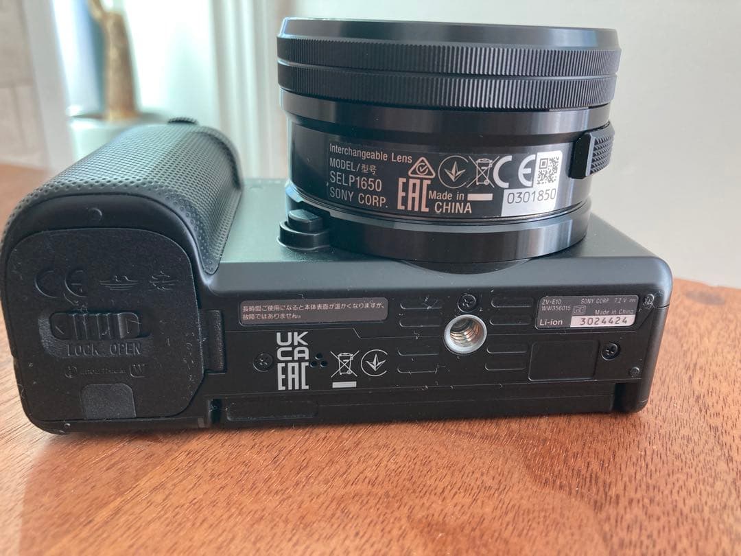 ソニー Sony VLOGCAM ZV-E10 デジタルカメラ レンズ・元箱等付