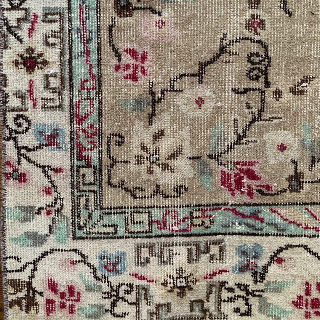 シノワズリ　213×110 トルコヴィンテージラグ　ペールカーキ トルコラグ