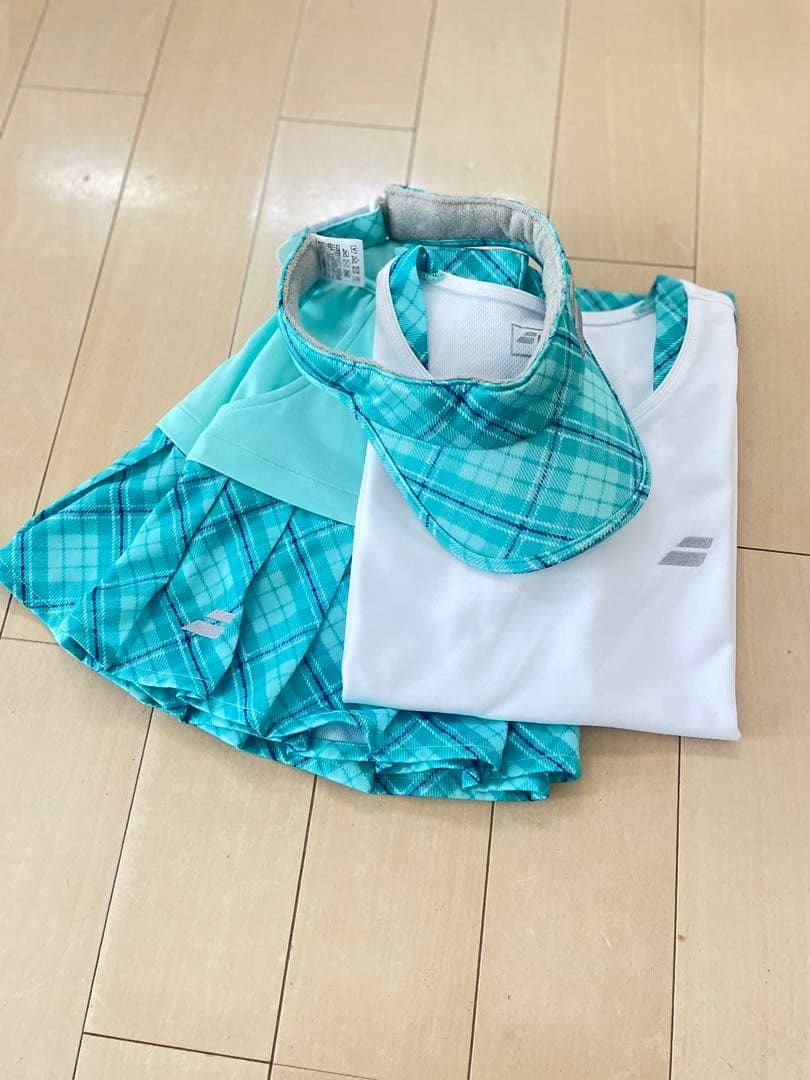 Mari【3点セット】バボラ レディース テニスウェアM＋サンバイザー