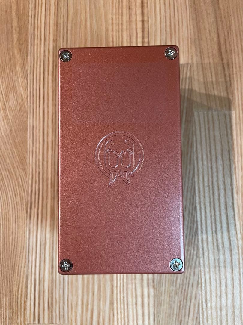 Walrus Audio MONUMENT V2 トレモロ