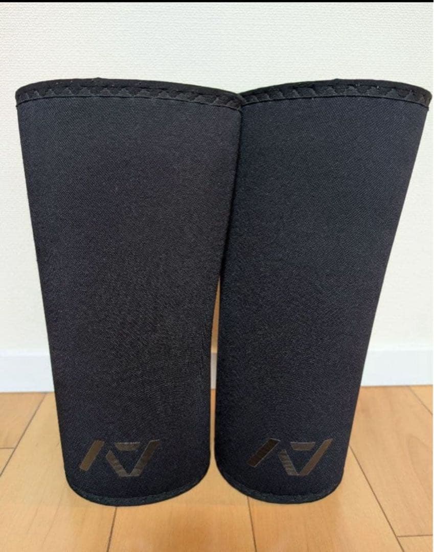 a7 Rigor Mortis ニースリーブ Lサイズ（ブラック）