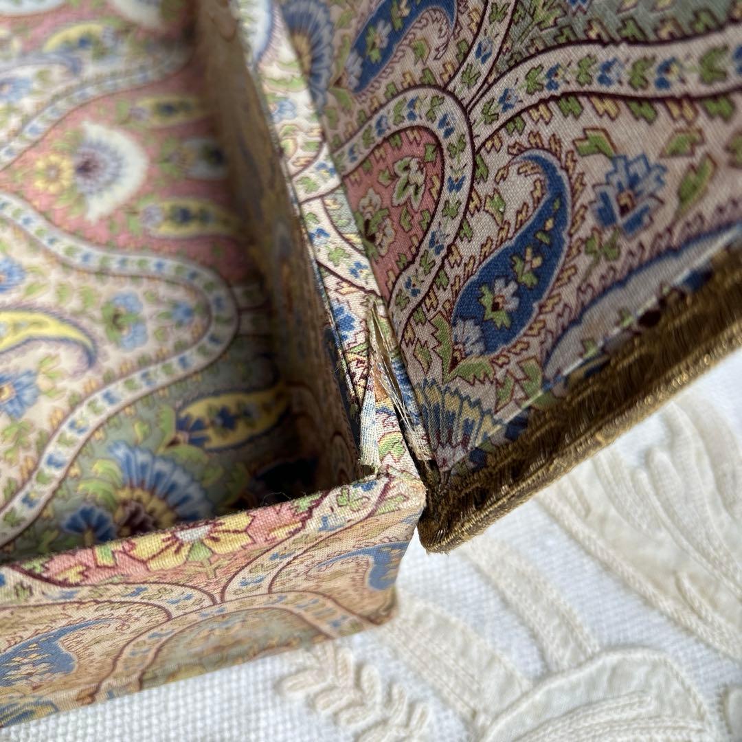 フランスアンティーク　ミニョネットとレース、布花　カルトナージュ box