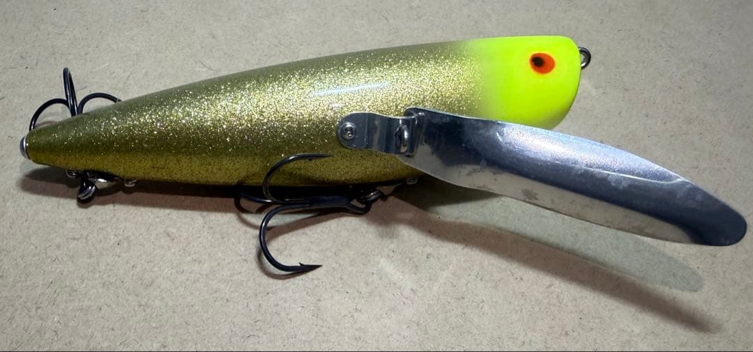 nobite ノーバイト　大きい羽　ハネ物　トップウォーター