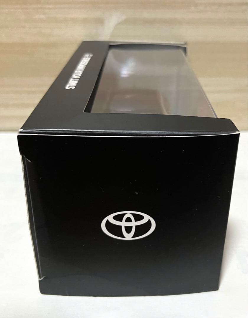 トヨタ1/30 クラウン PHEV 2022 ブラック / プレシャスブロンズ