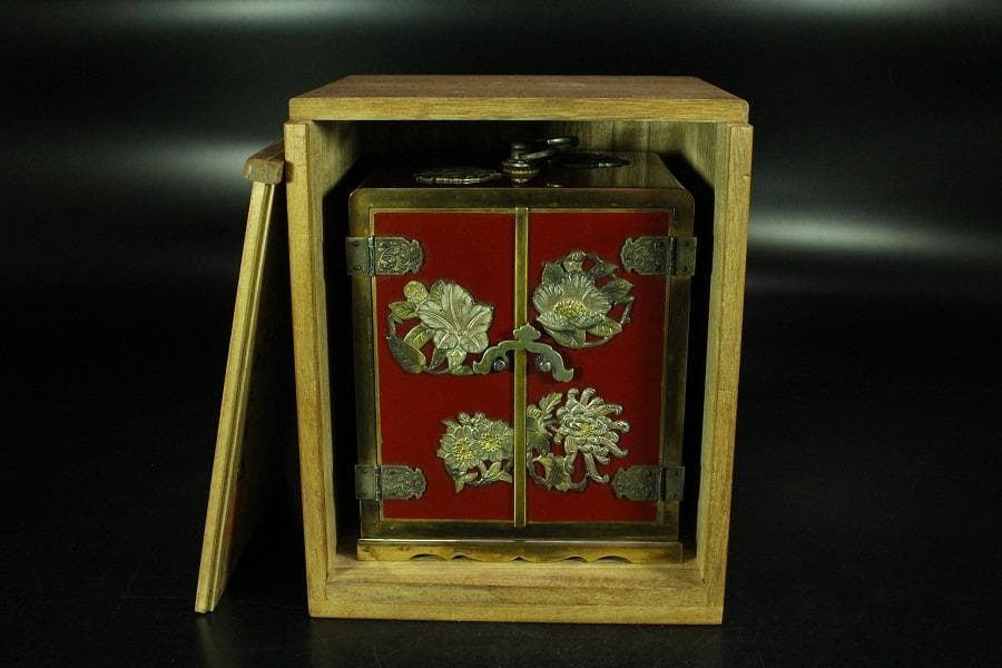 大阪 尚美堂造 純銀飾 宝石箱(K-LC805)