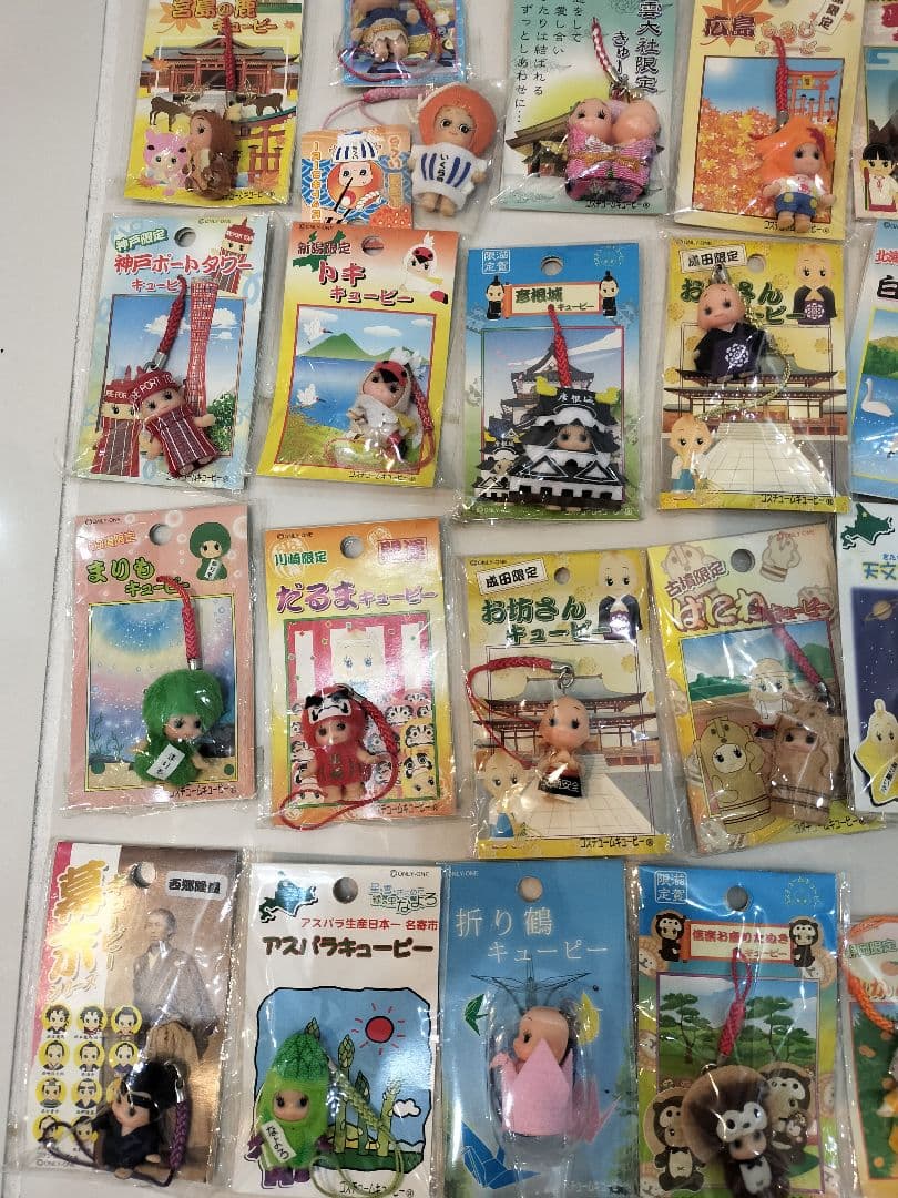 ご当地キューピー　31個と折り鶴キューピー