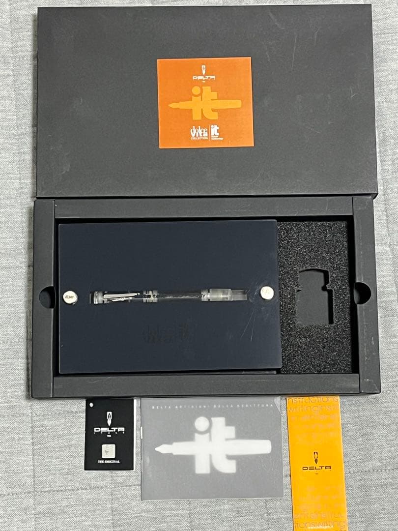 デルタ ドルチェビータ デモンストレーター オーバーサイズ