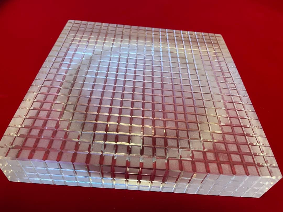 クリスタル工芸品灰皿