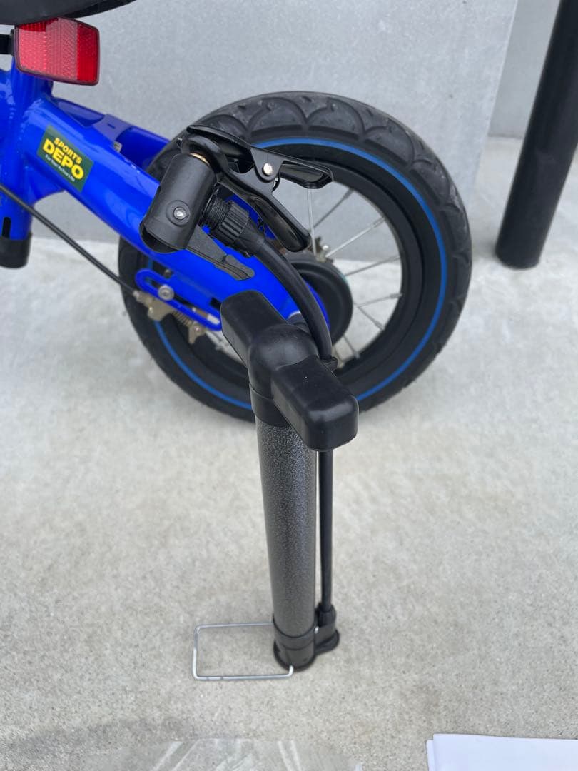 へんしんバイク　Henshinバイク　空気入れ付き 青色