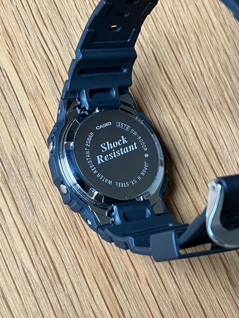 国内正規品 CASIO カシオ G-SHOCK DW-5000R-1AJF