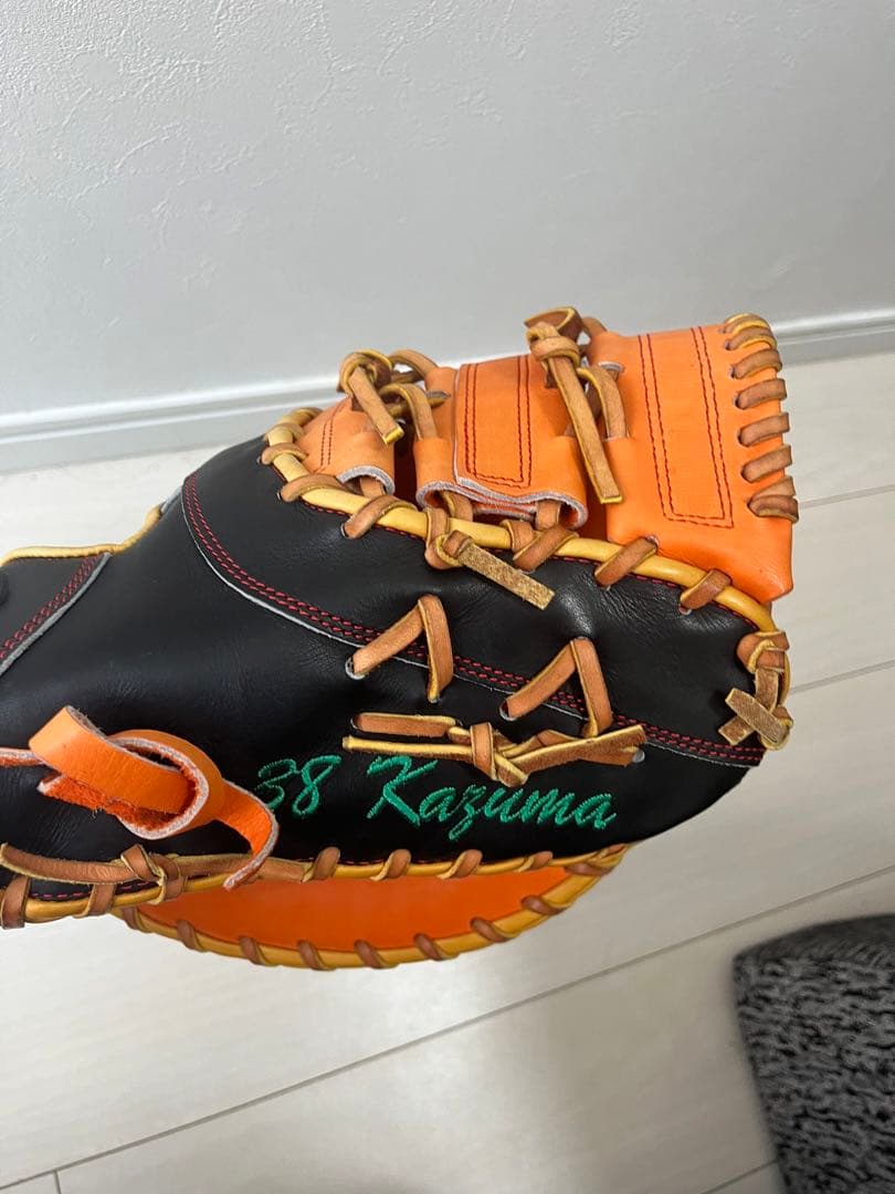 巨人　岡本和真選手　硬式グローブ