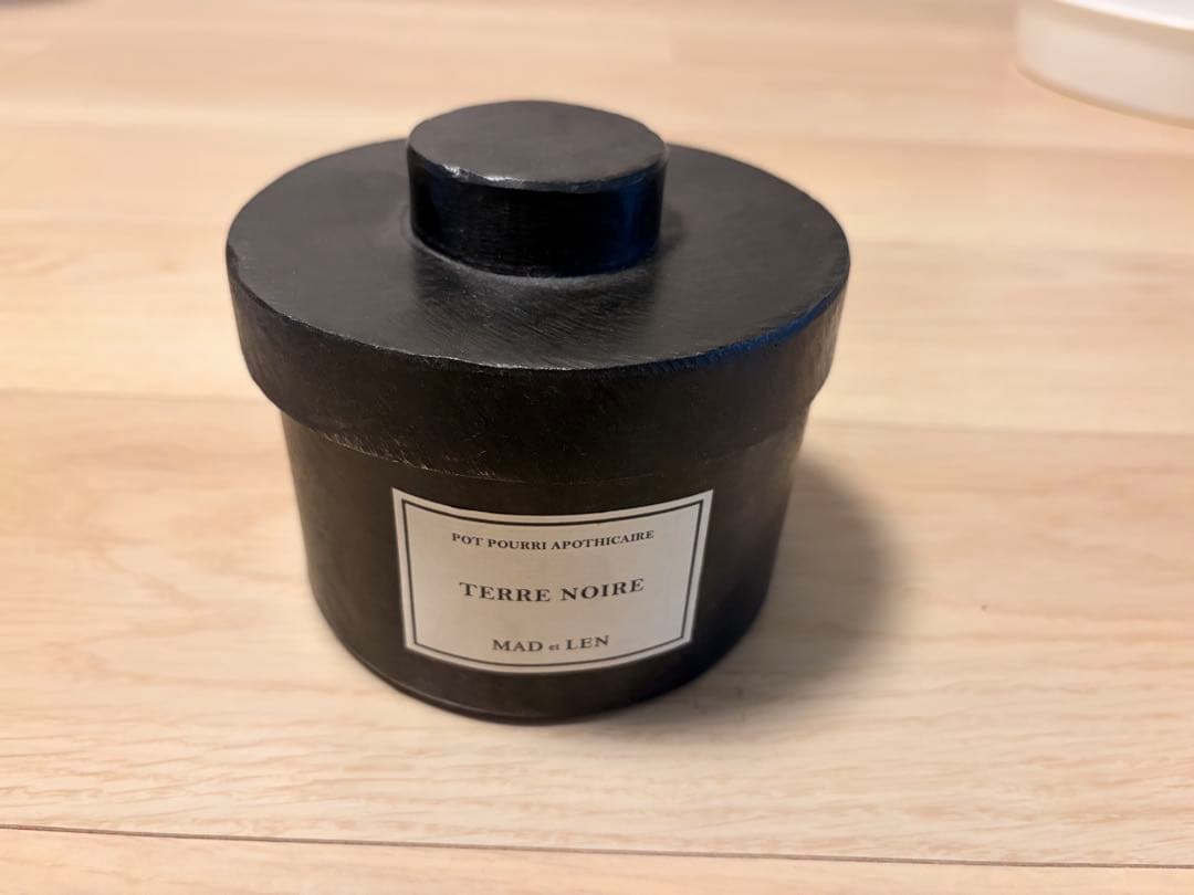 MAD et LEN マドエレン テレノア 溶岩石