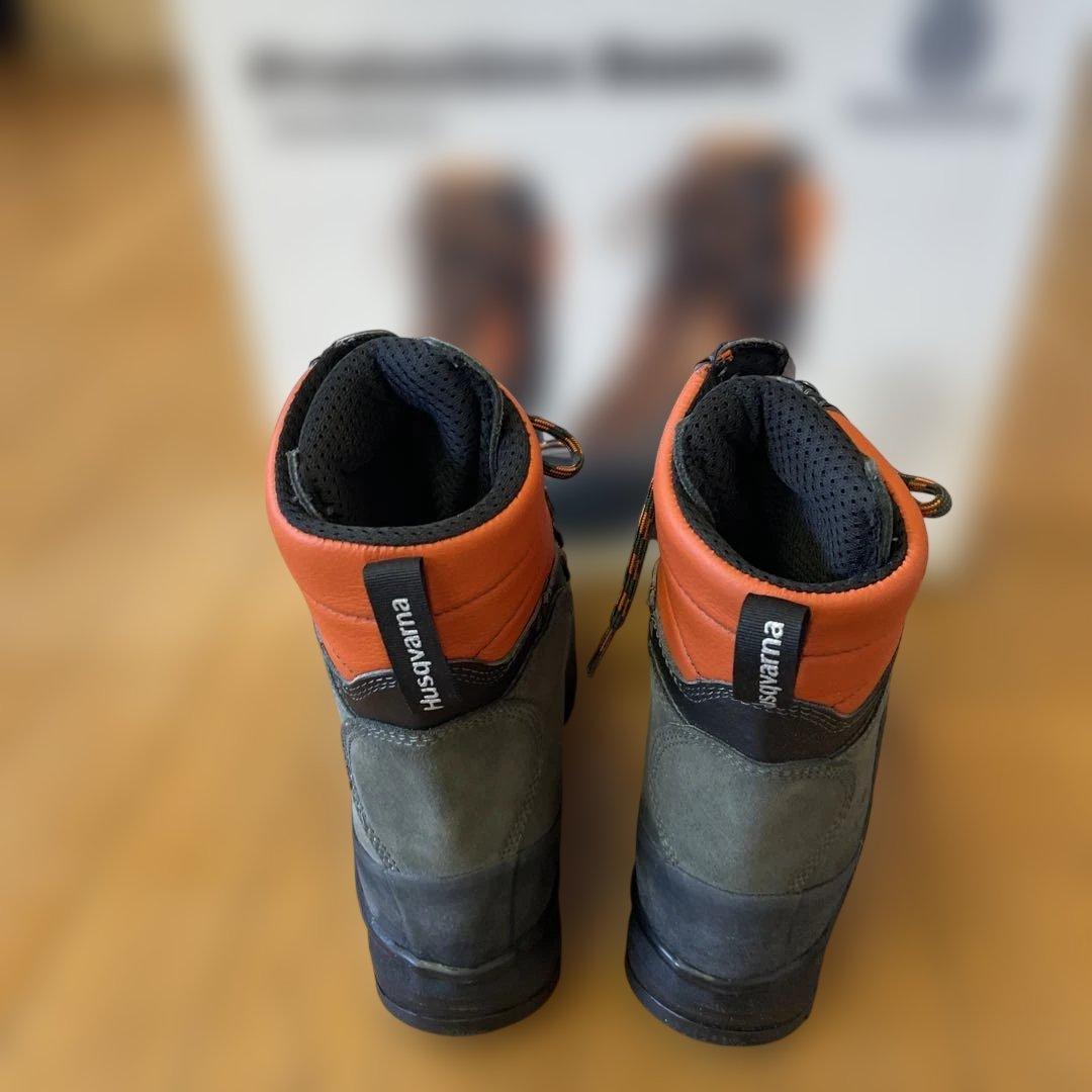 新品ハスクバーナ安全靴 グレー/オレンジ