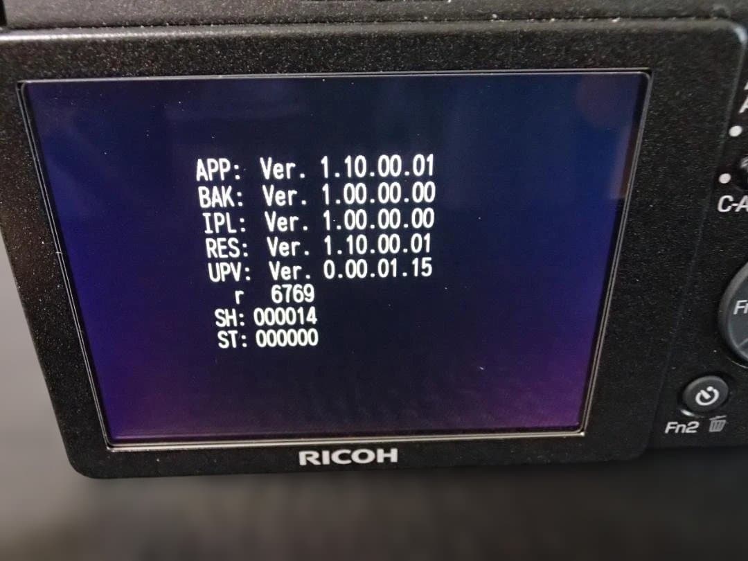 RICOH GRⅡ　コンパクト　デジタルカメラ