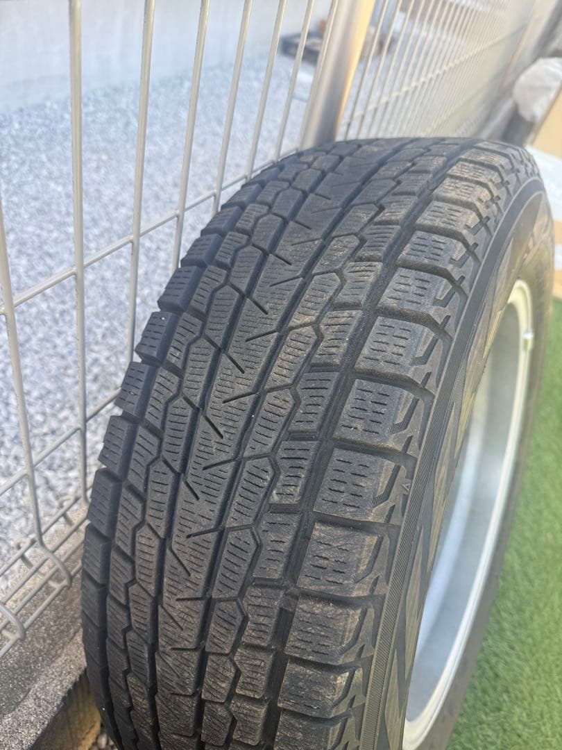 レクサス　17インチ　スタッドレスタイヤ　センサー付き　225/65R17