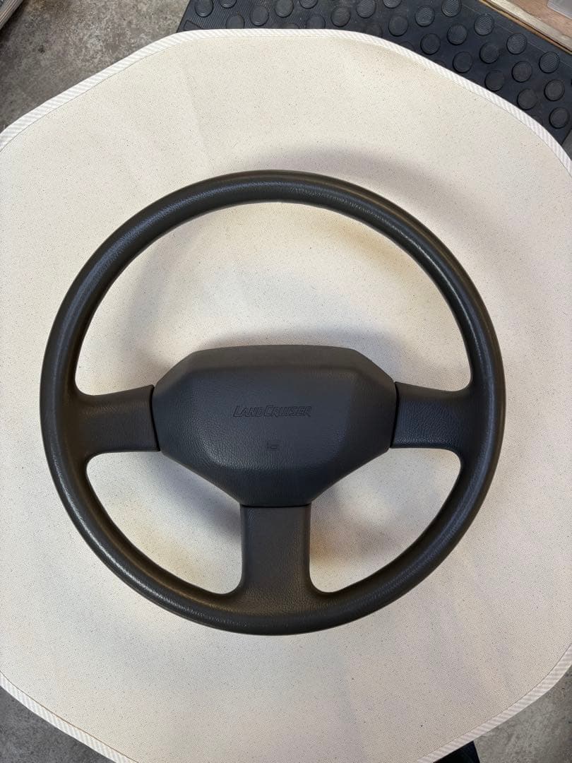 78プラド ステアリングホイール