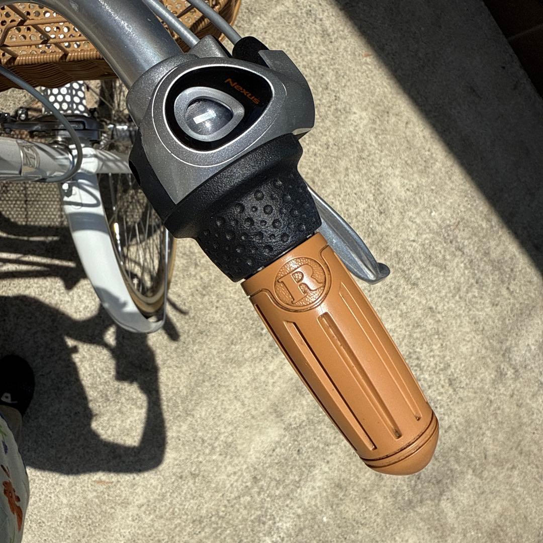 ブリヂストン　自転車　カジュナ　ピュアホワイト