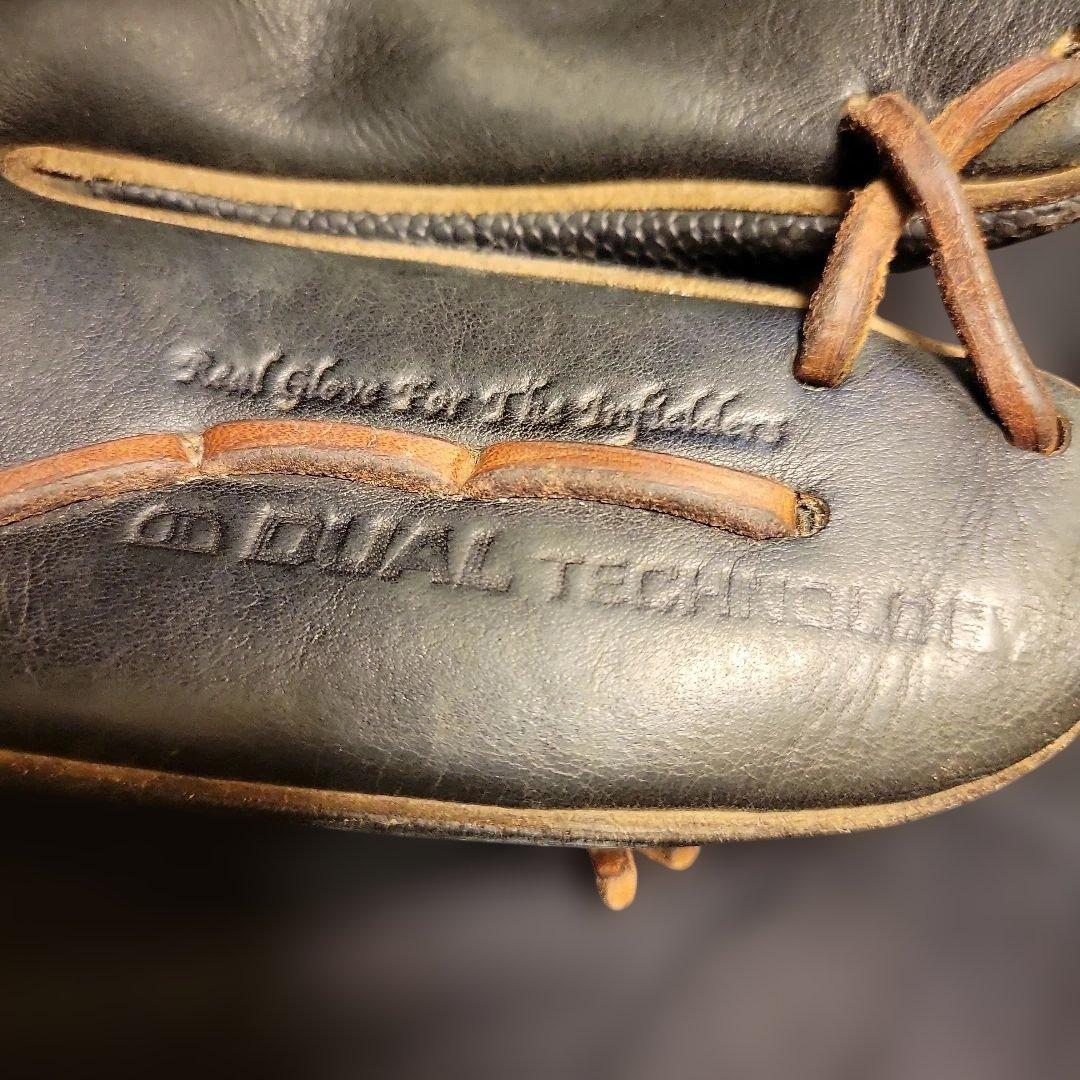 野球　グローブ　硬式用　ウィルソンスタッフ　内野手用　右利き　dual