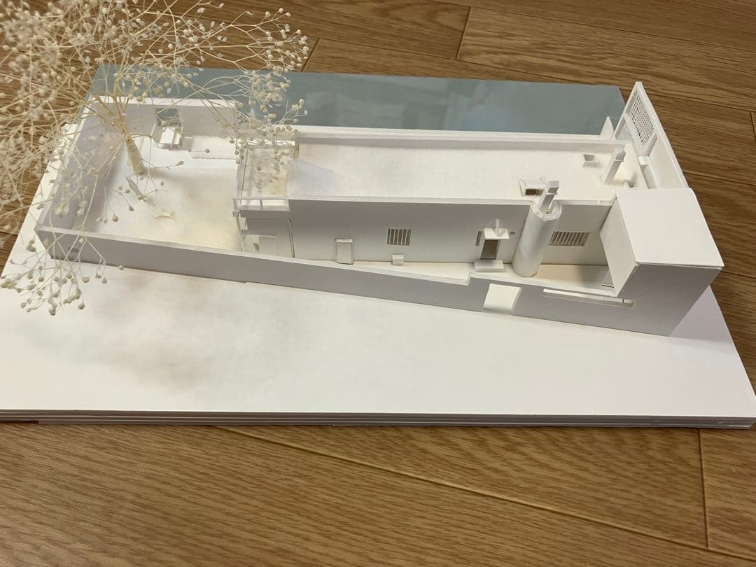 模型　ル・コルビュジエ　母の家　小さな家　1/100