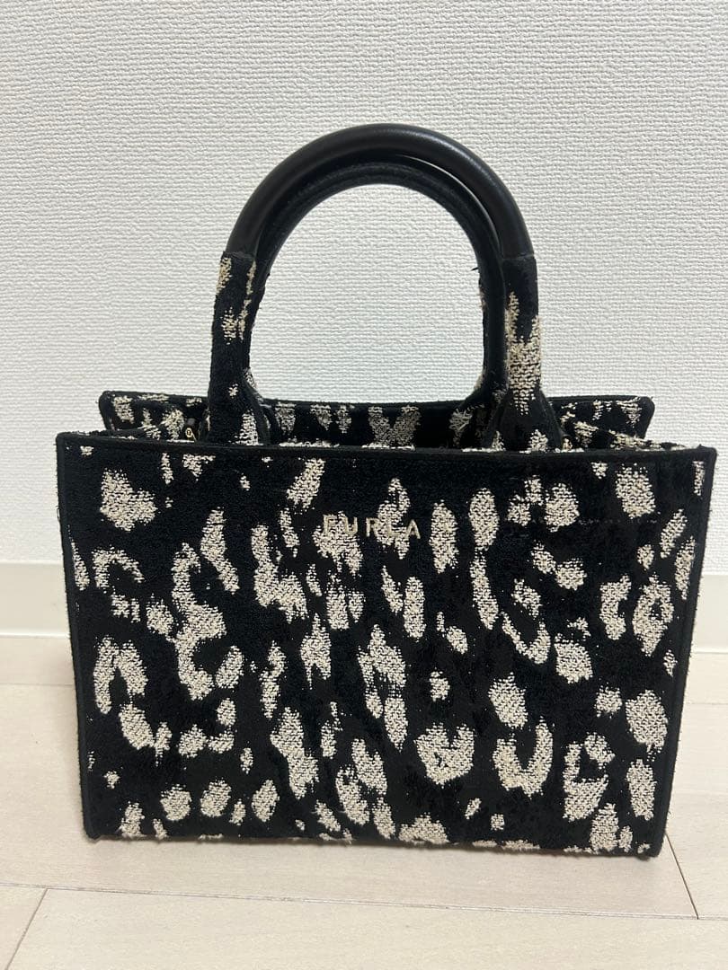 FURLA ハンドバッグ