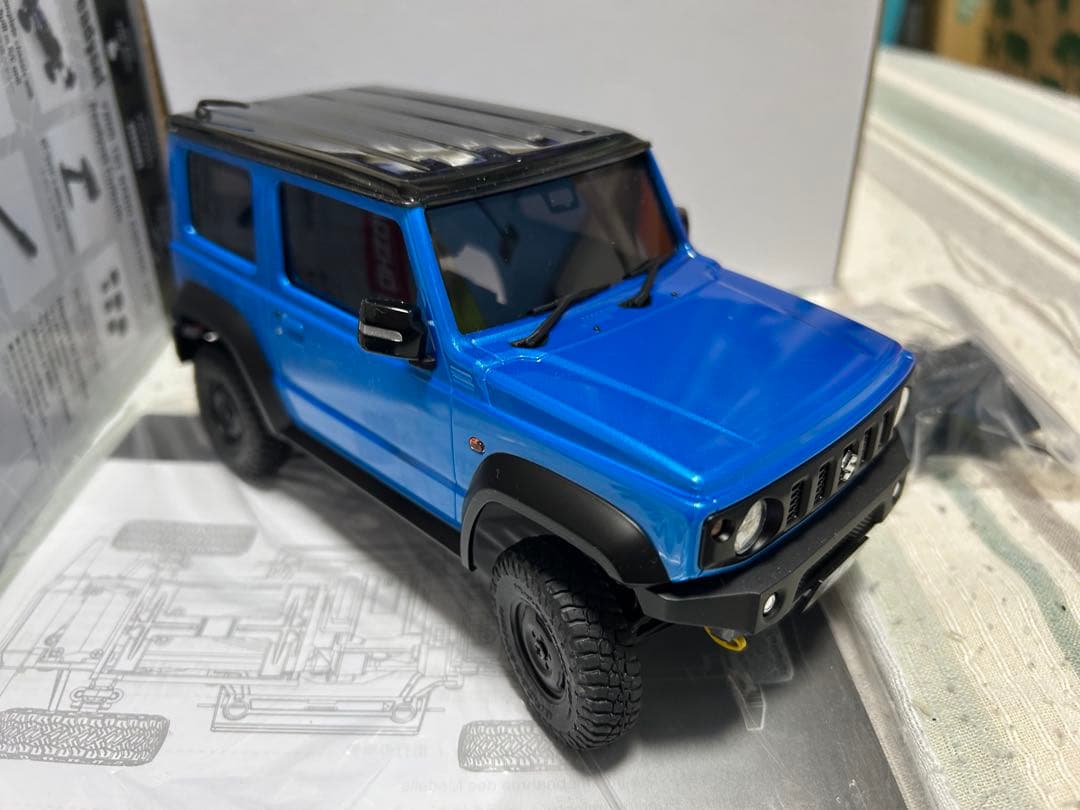 数回使用したのみ、実車で言う新古車なミニッツ4×4・ジムニーシエラ譲ります。