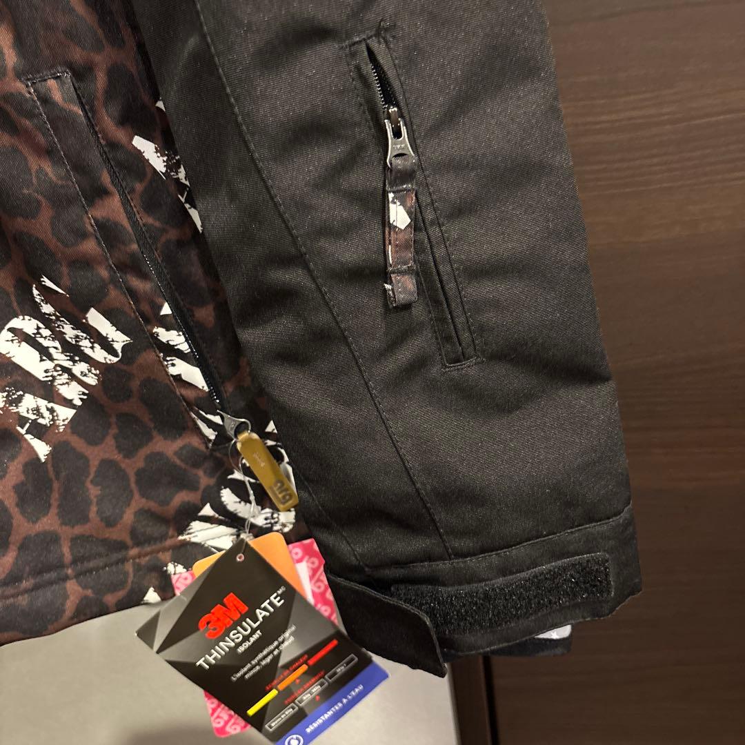 新品　arg スノーウェア　Sサイズ　上着のみ