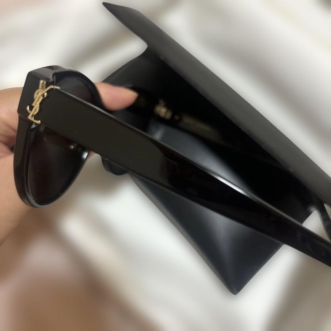 サンローランのサングラス