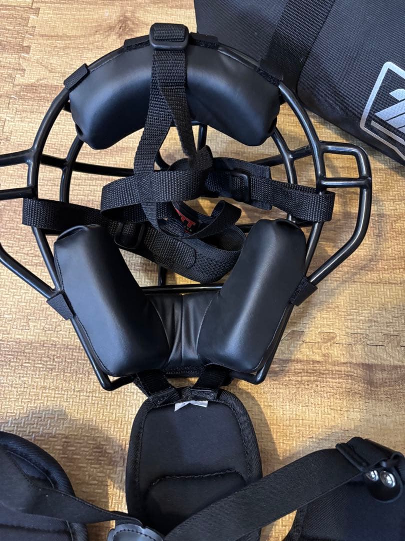 ZETT ブラック 硬式 キャッチャー用 プロテクターセット