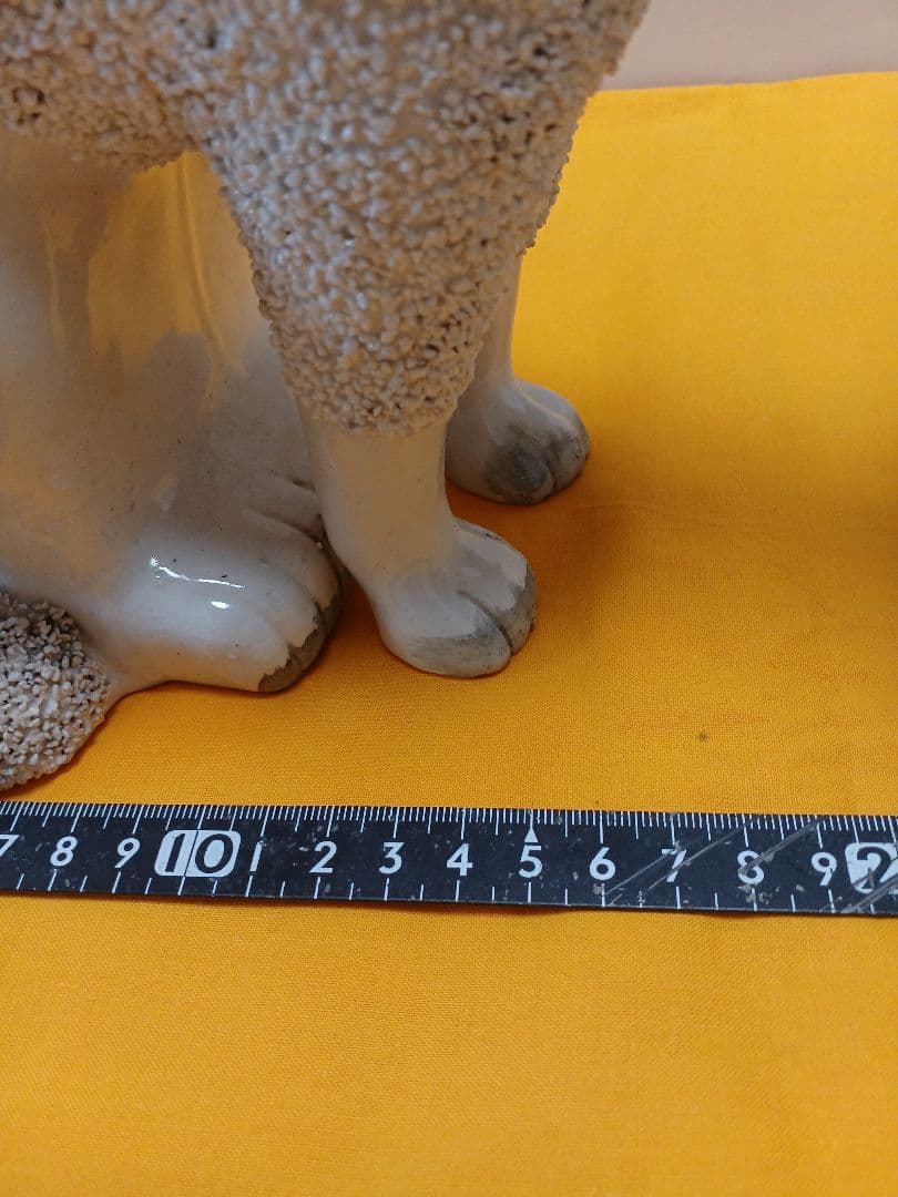 英国　スタッフォードシヤードッグ　2体　プードル大　24センチ