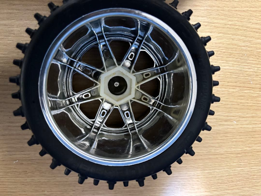 hpi サベージPROLINE 23ミリハブ付き