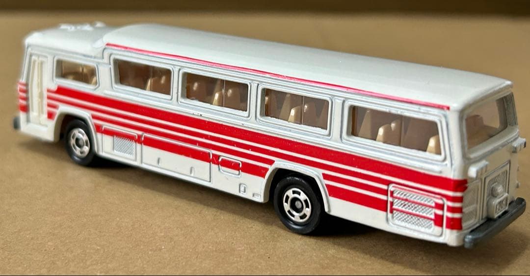 ロングトミカ L4 富士重工 セミデッカー型バス