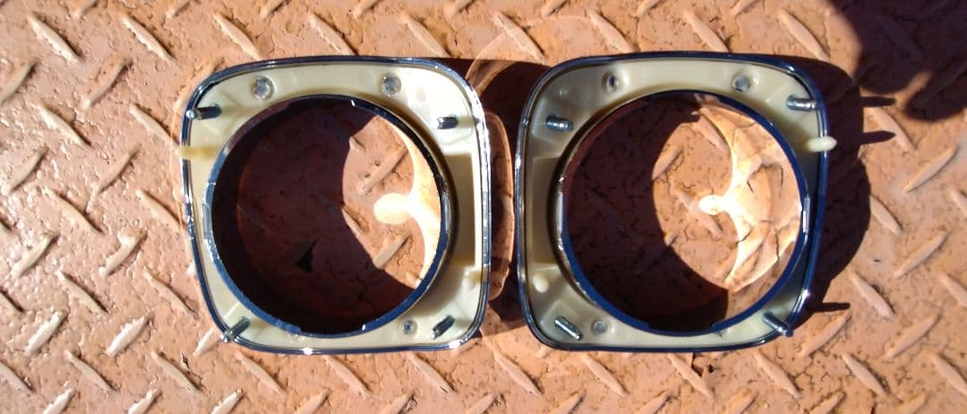 スーパーキャリイ DA16T 中古 メッキフロントグリルとフォグランプセット