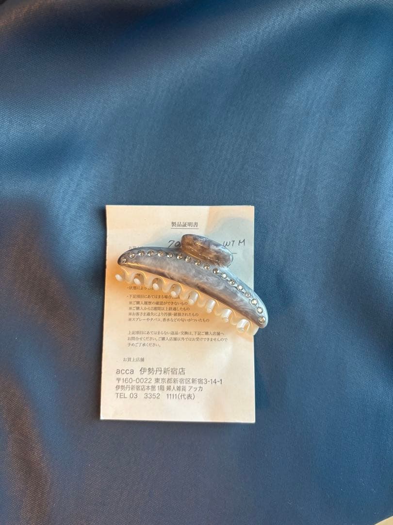acca ヘアクリップ　M 製品証明書　未使用品
