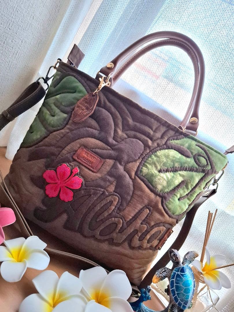 ハワイアンキルト　横長バッグ　2WAY　ファスナー付き　ホヌ