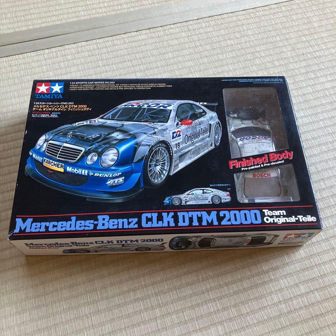 1/24スケールメルセデスCLK DTM2000