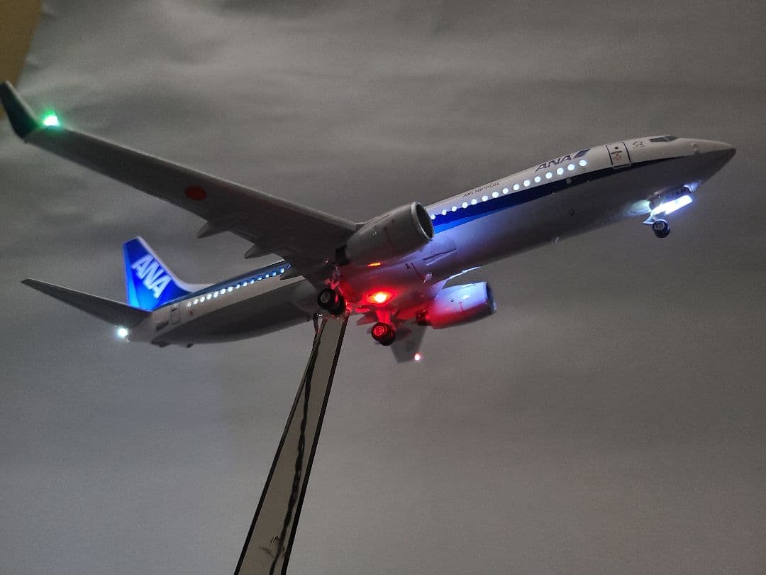 ANA BOEING 737-800 TRITON BLUE LED仕様完成品