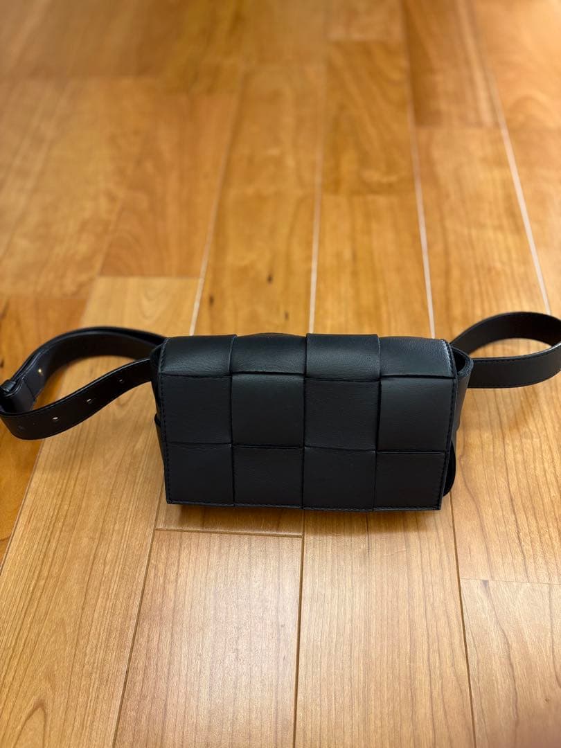 BOTTEGA VENETA ブラック ショルダーバッグ