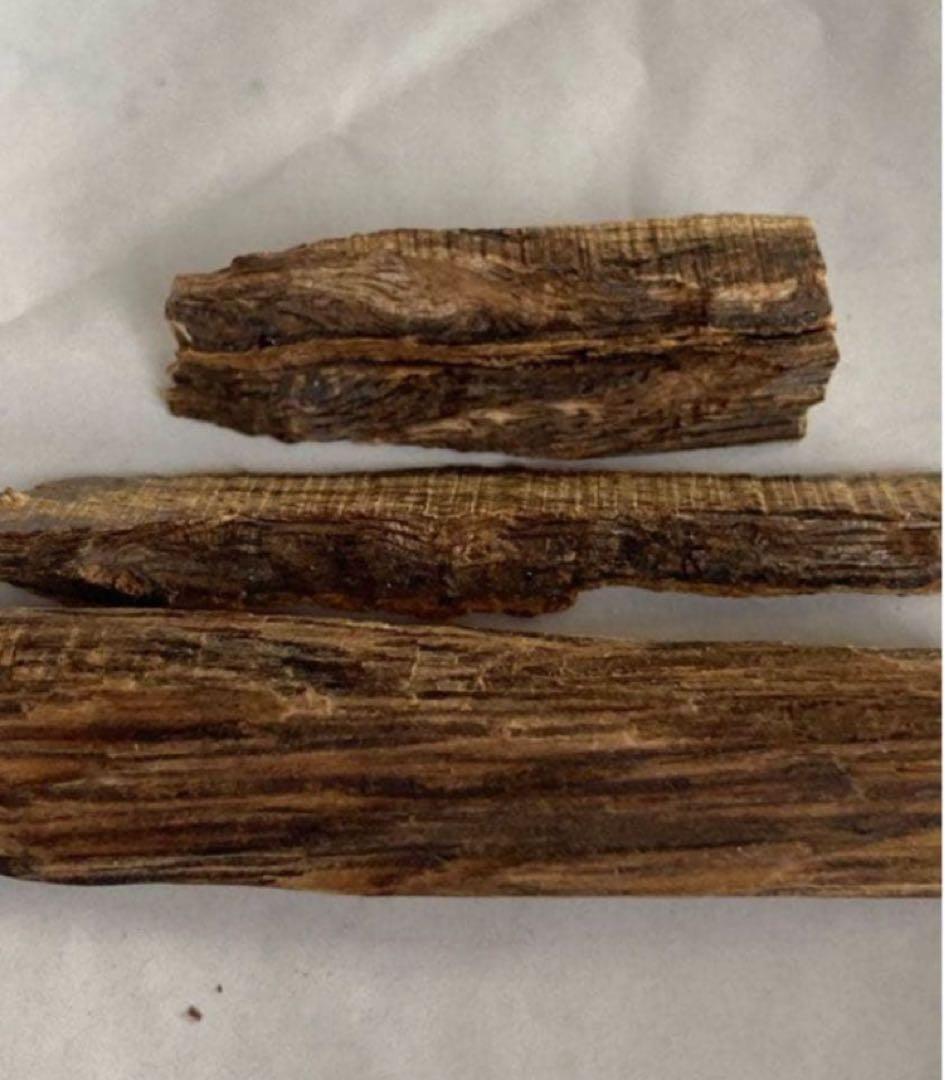 沈香　香木　上品　タニ　3.59グラム