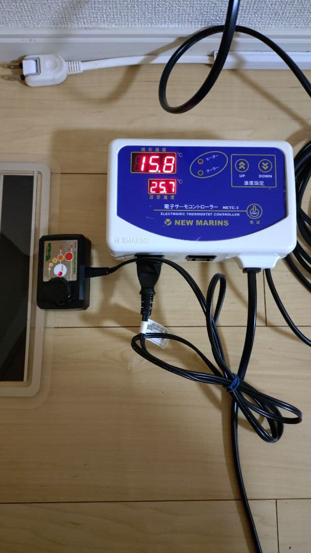 ニューマリンズサーモコントローラー NETC3ビバリアマルチパネルヒーター32W