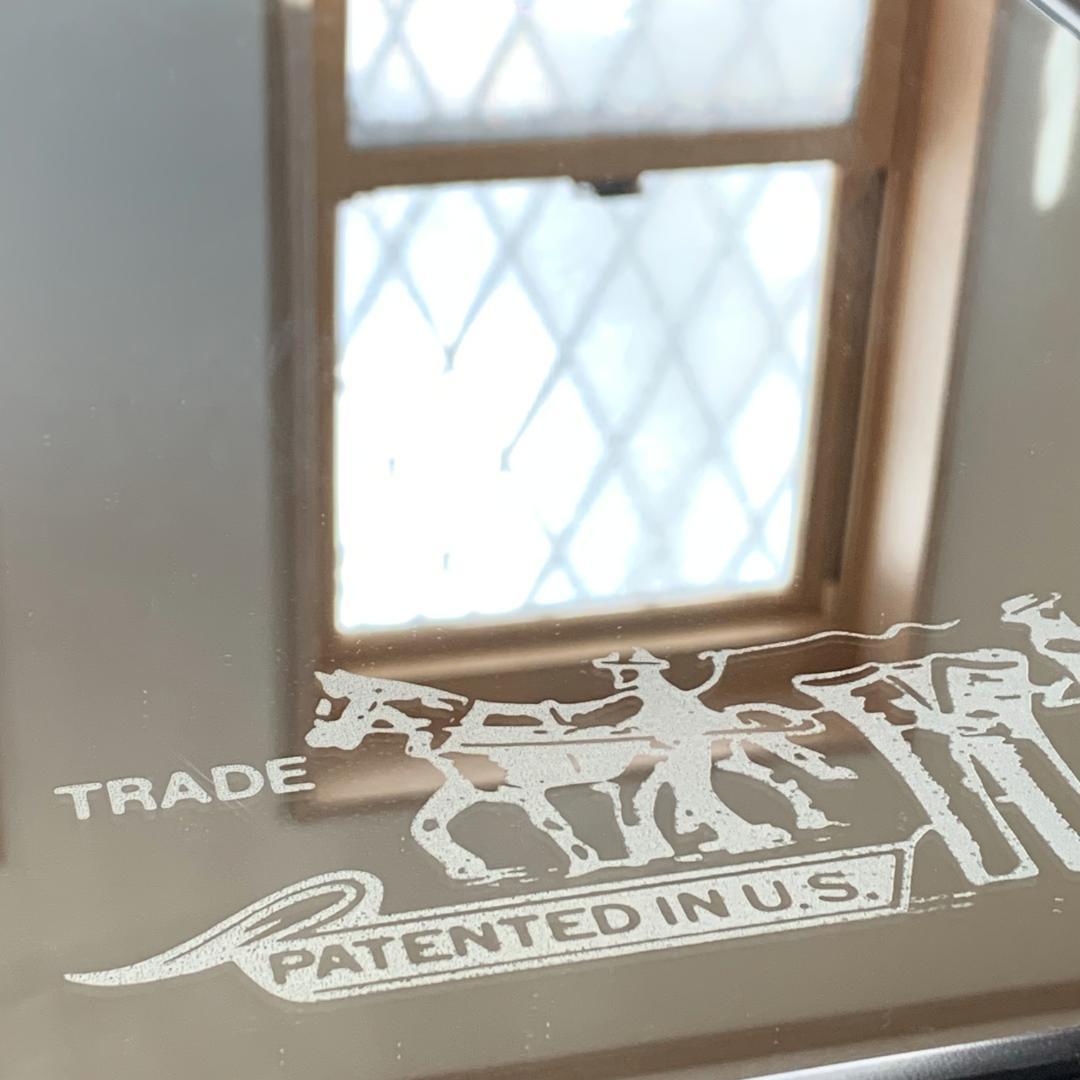 Levi's リーバイス ミラー 鏡 中古品