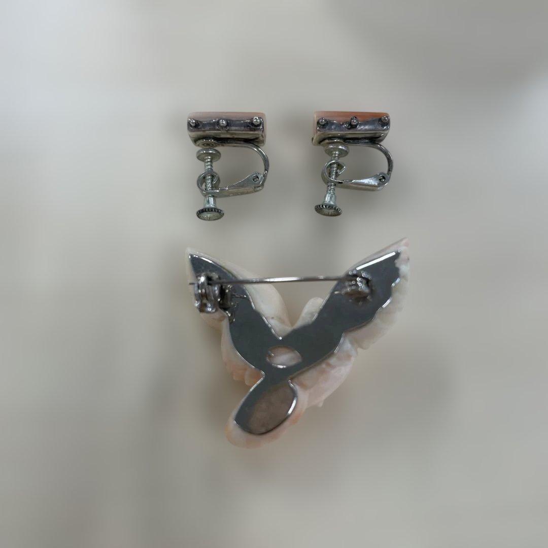 未使用　珊瑚　サンゴ　鳩の形状ブローチ ピンク珊瑚　イヤリング　淡いピンク