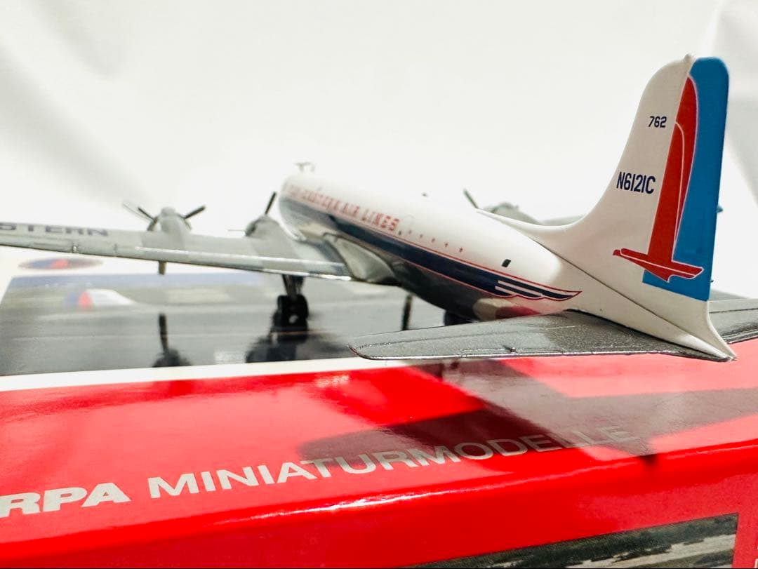 1/200 ダグラスDC-6B フライイースタン航空