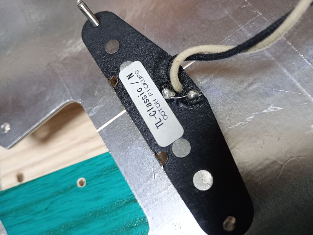 オフセットテレキャスター アッシュボディ バーズアイメイプルネック エボニー指板