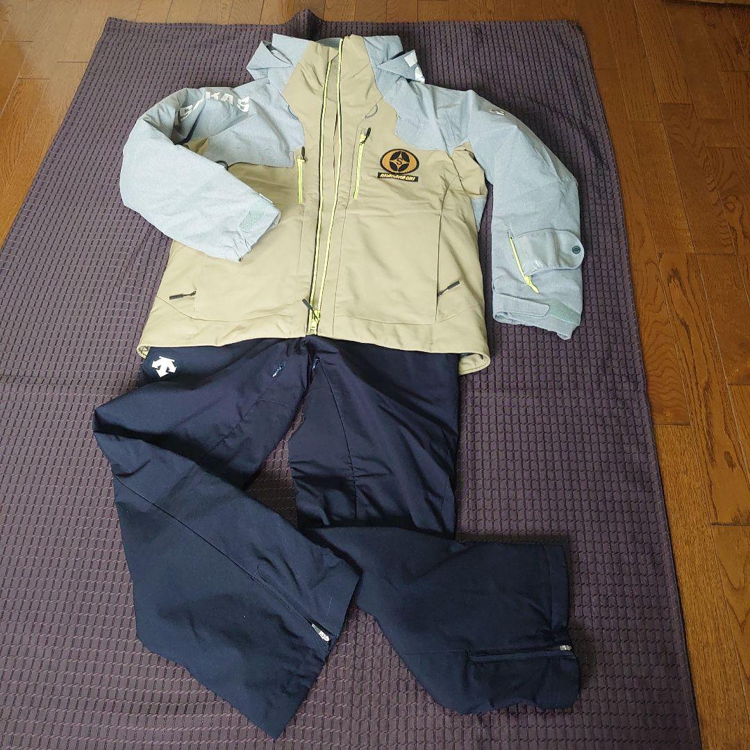 値下げ　オガサカ デサント スキーウェア(O)限定品　極美品