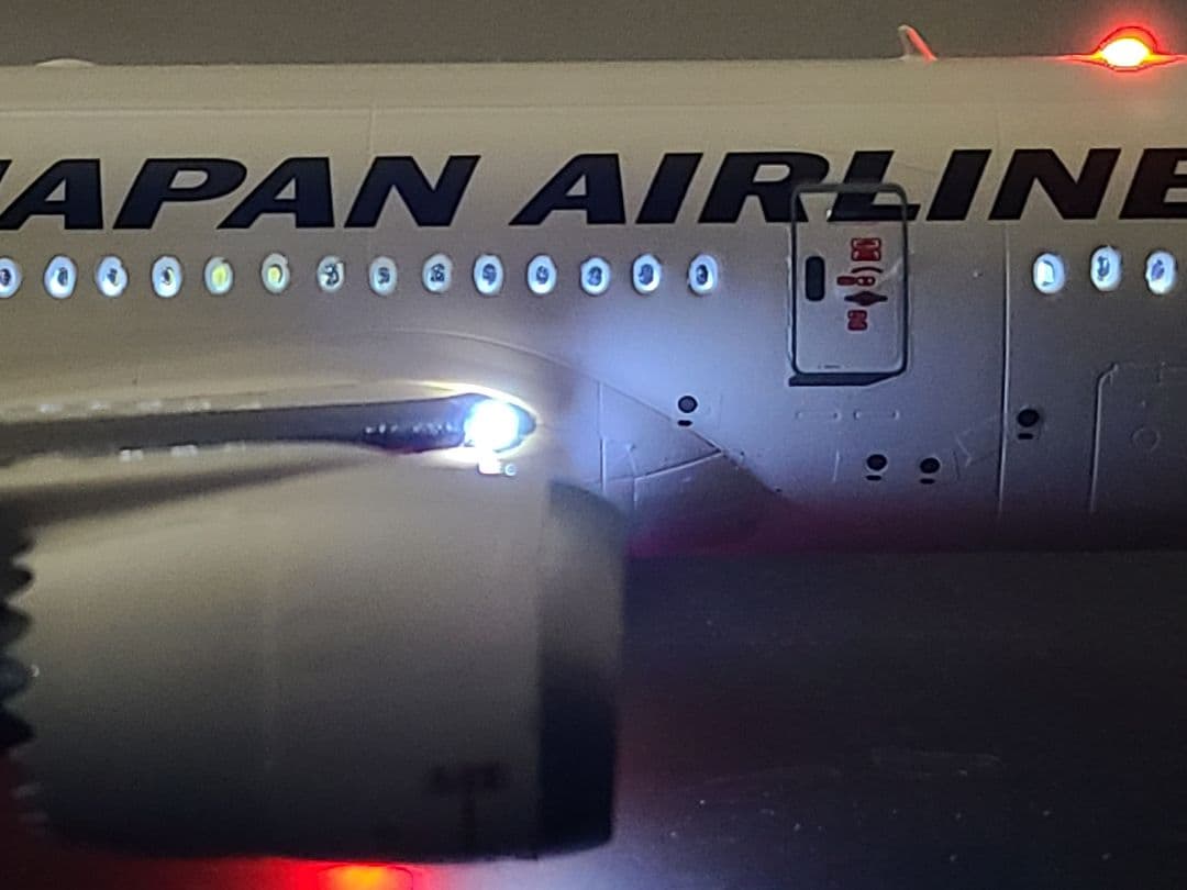 JAL Boeing 787-8 (JA827J) LED 仕様完成品