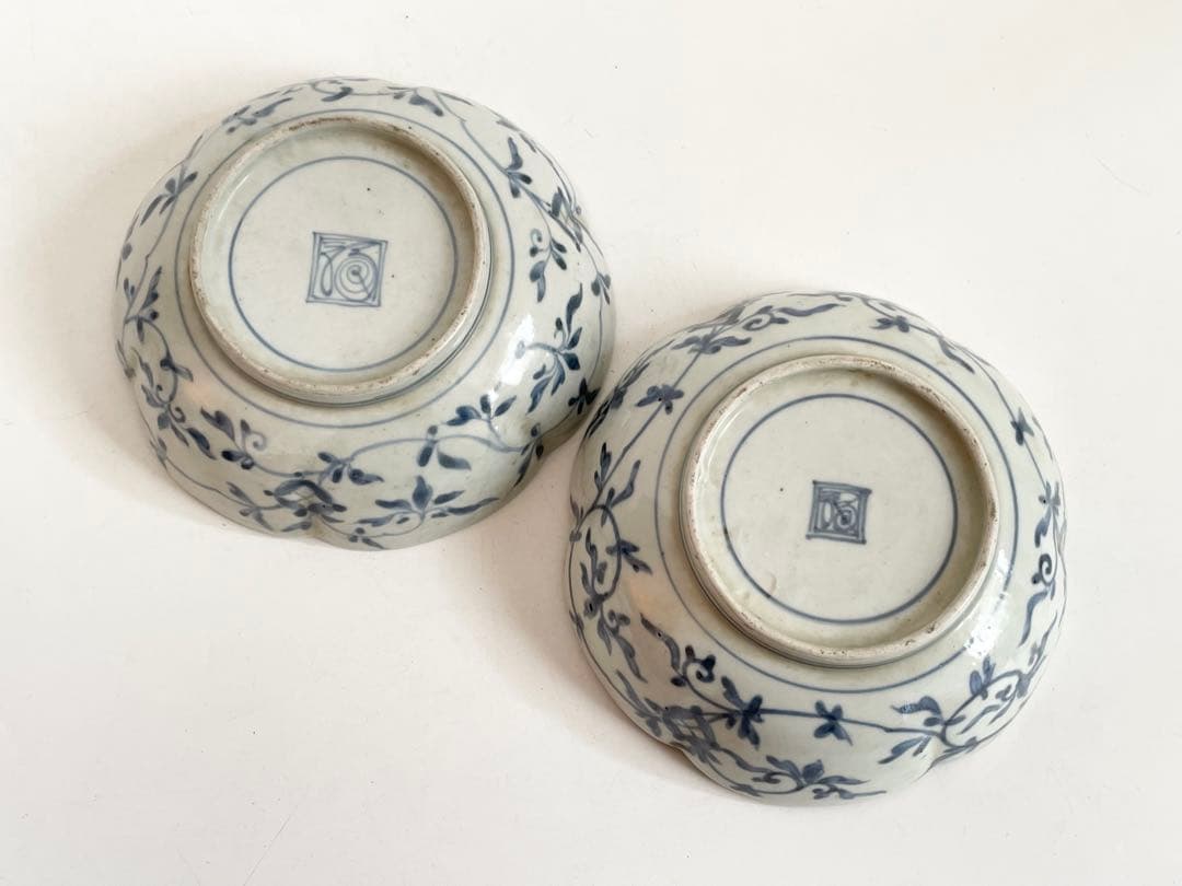 骨董　アンティーク　古伊万里　染付　牡丹　輪花縁　膾皿　なます皿　2枚