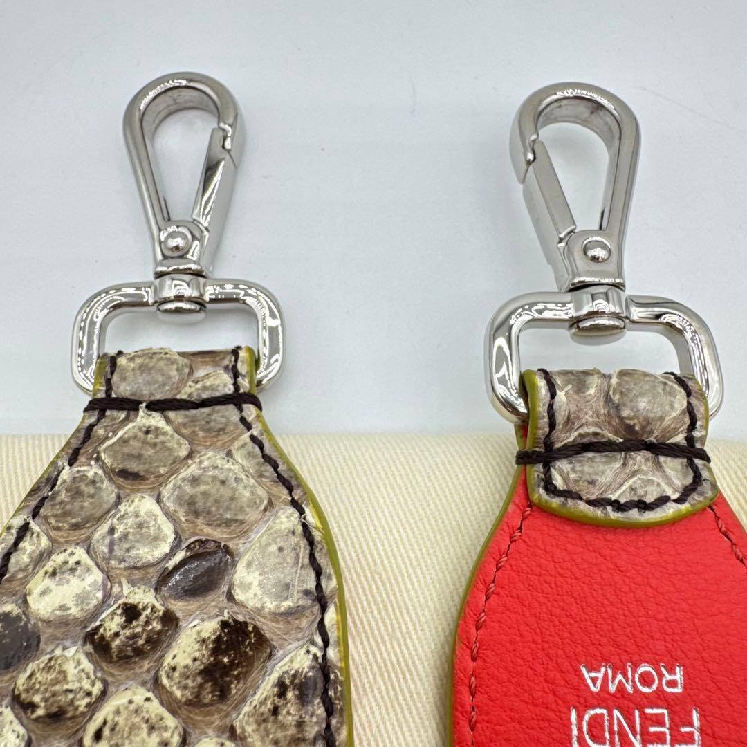 【保管袋付き】FENDI ショルダーストラップ　ストラップユー　パイソン　美品