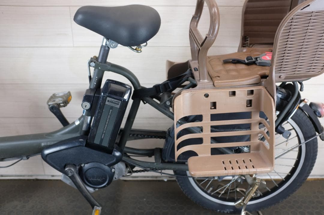 み*ん様 電動自転車ヤマハPAS　KISS　20インチ　3段　12.8Ah充電器